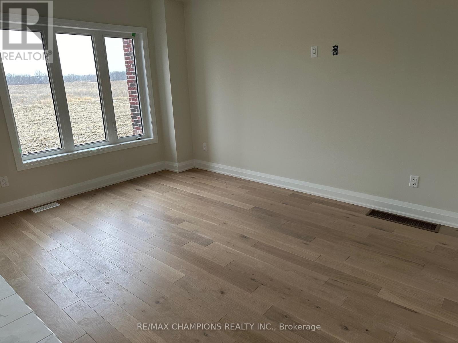 186 Union Boulevard, Wasaga Beach, Ontario  L9Z 0N5 - Photo 9 - S12524094