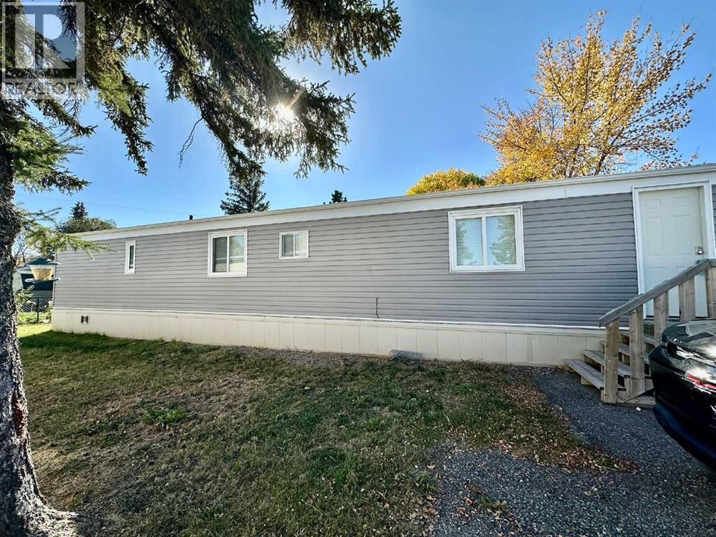 5, 5301 2 Street, Coalhurst, Alberta  T0L 0V0 - Photo 3 - A2264309