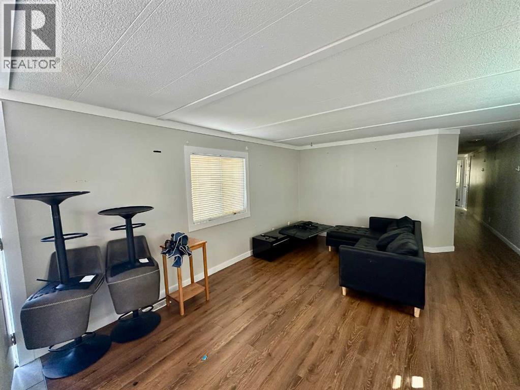 5, 5301 2 Street, Coalhurst, Alberta  T0L 0V0 - Photo 5 - A2264309