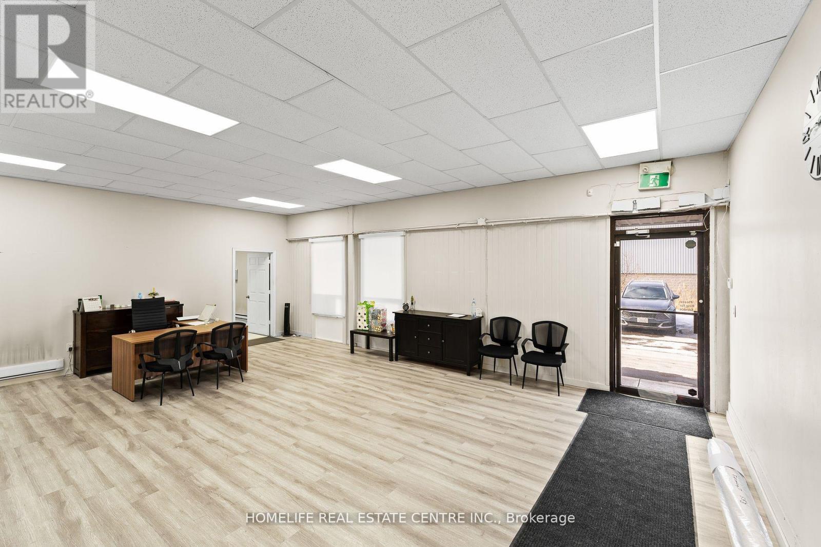 5 - 286 Rutherford Road S, Brampton, Ontario  L6W 3K7 - Photo 11 - W12523928