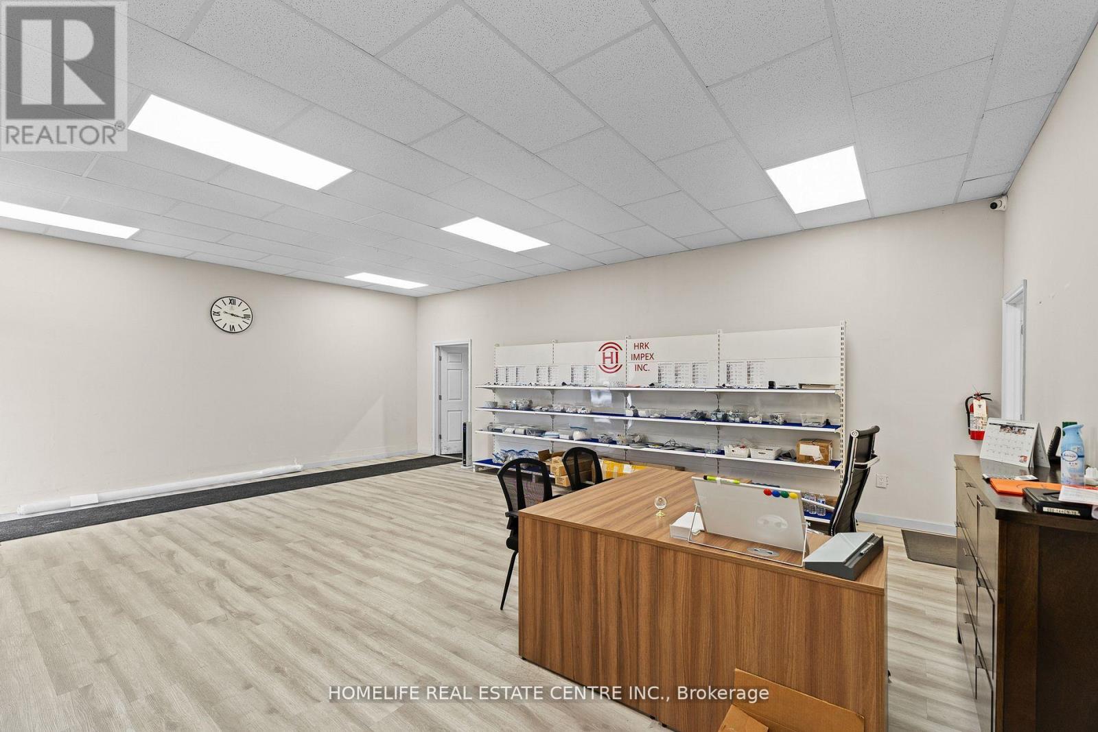 5 - 286 Rutherford Road S, Brampton, Ontario  L6W 3K7 - Photo 14 - W12523928