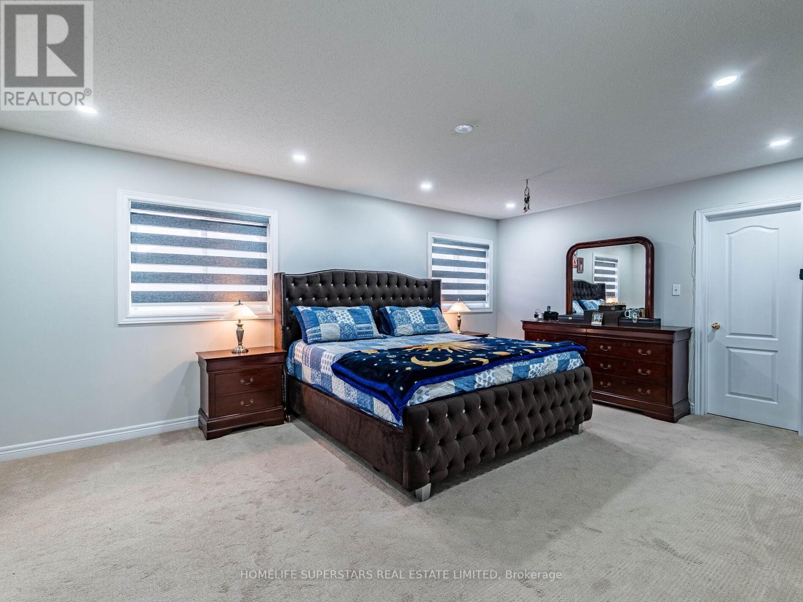 13 Wallaby Way, Brampton, Ontario L6R 3G1 - Photo 25 - W12523972