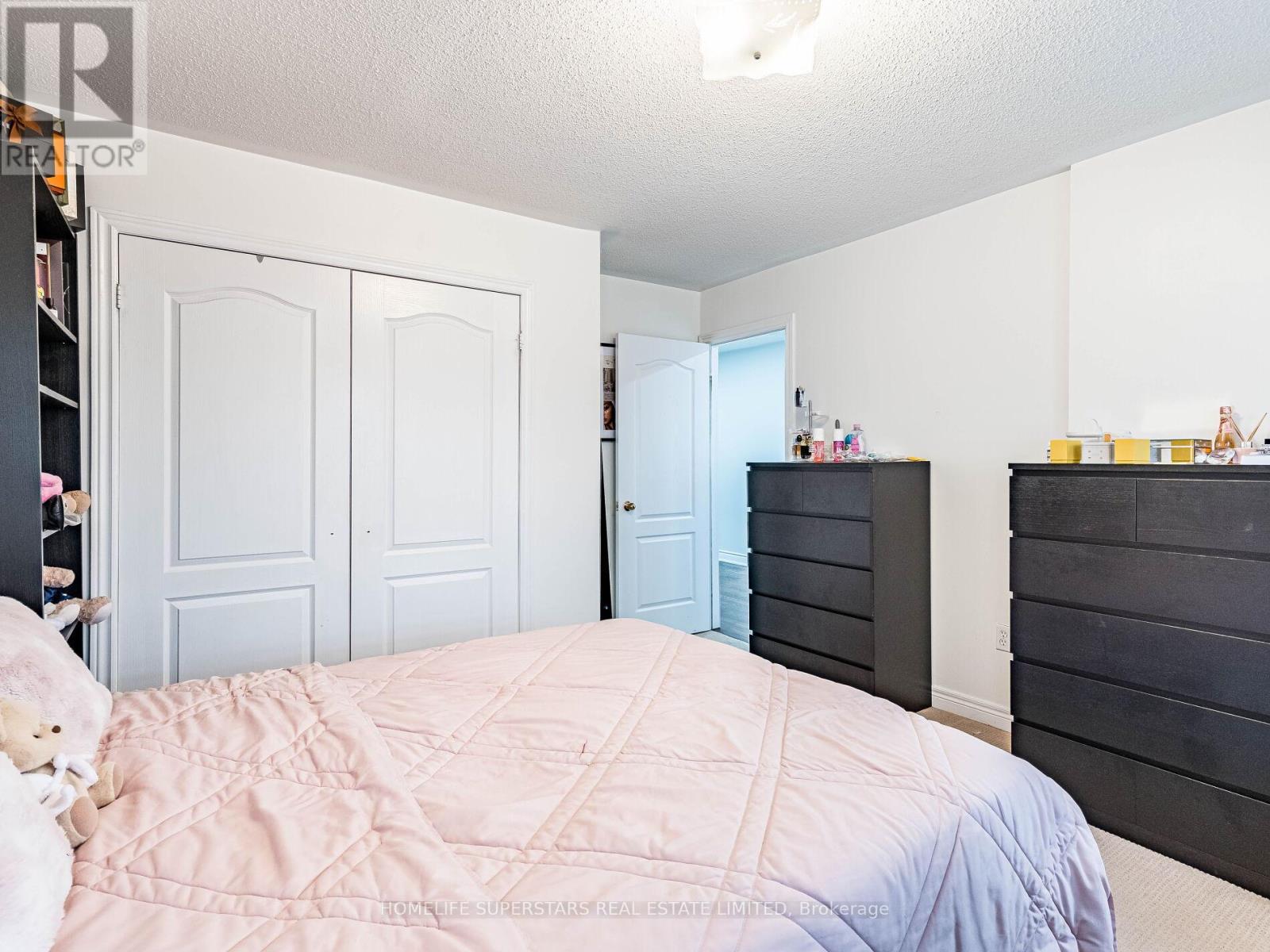 13 Wallaby Way, Brampton, Ontario L6R 3G1 - Photo 36 - W12523972