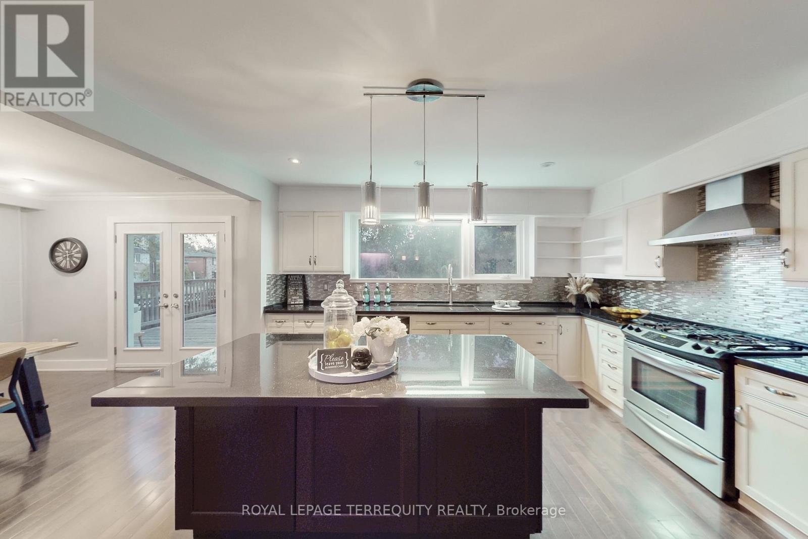 2 STOCKTON ROAD, Toronto, Ontario