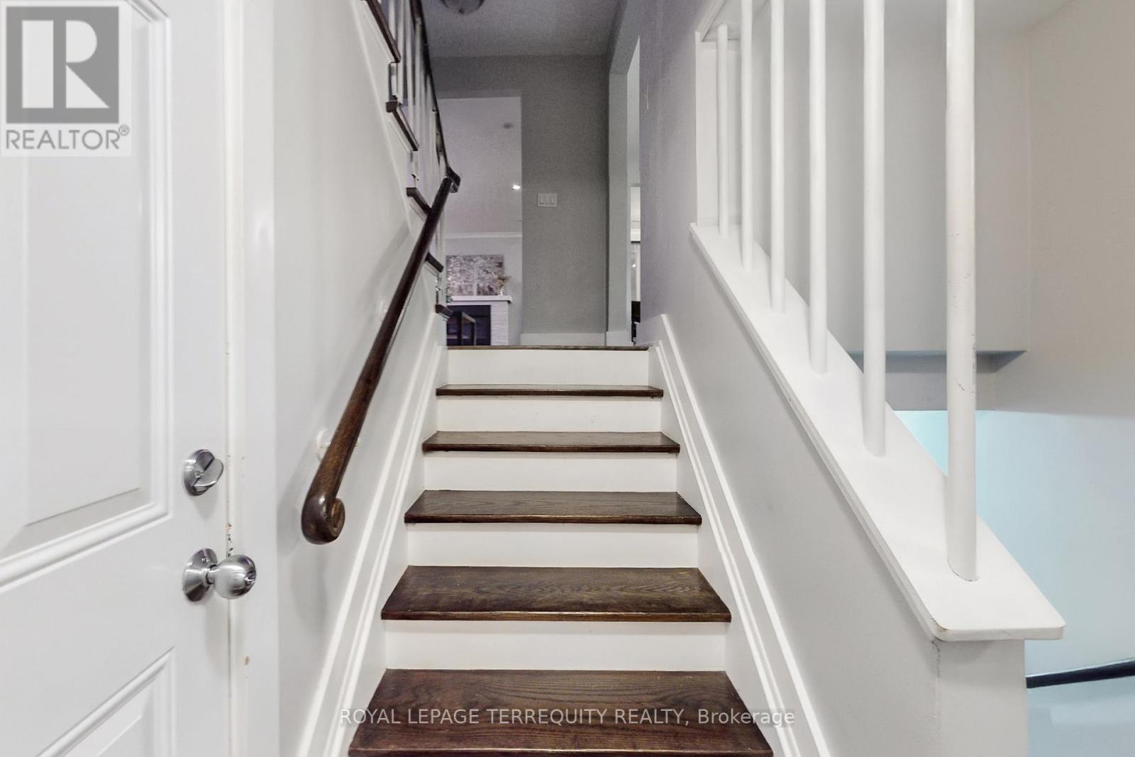 2 Stockton Road, Toronto, Ontario  M6A 1K7 - Photo 25 - W12524038