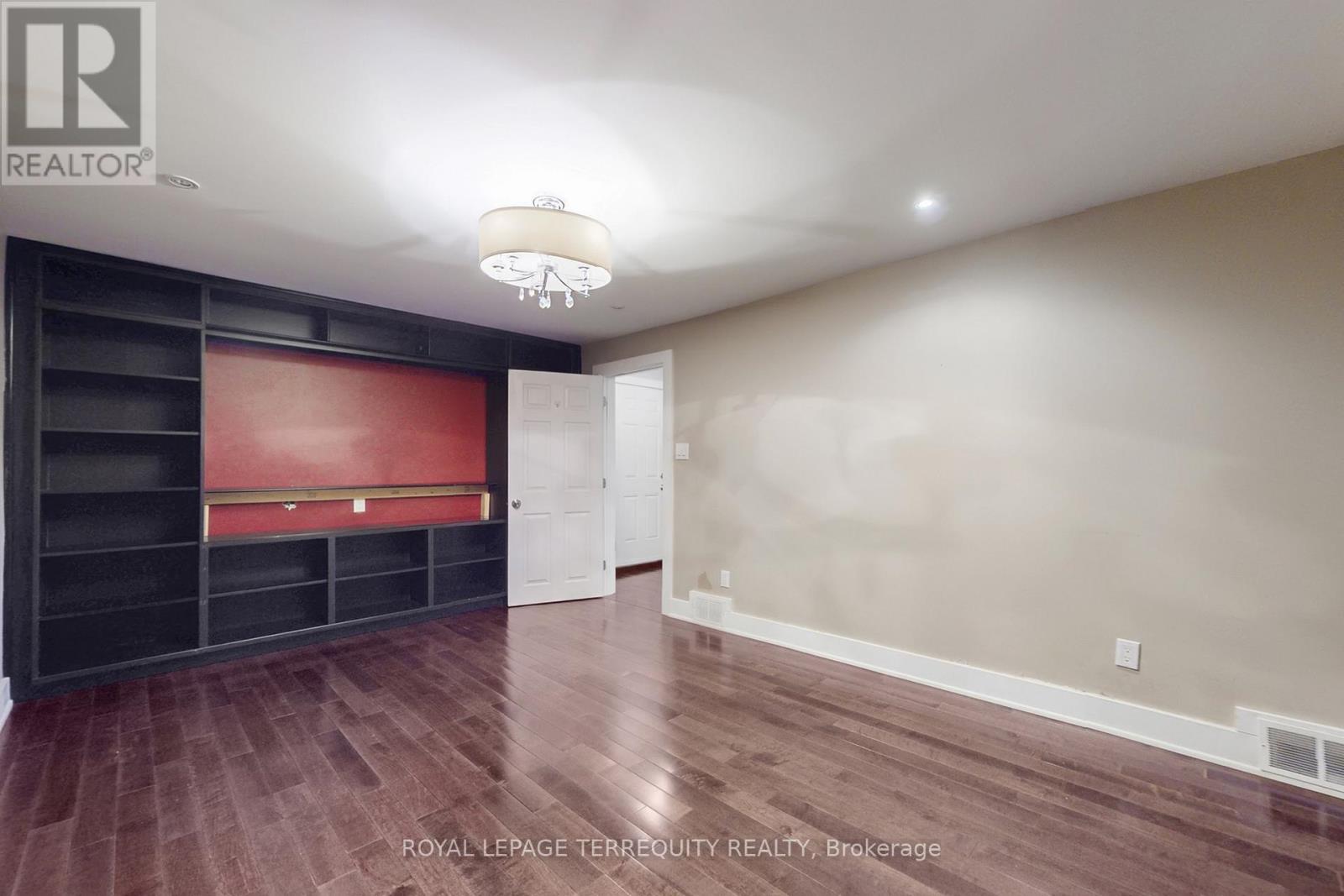 2 Stockton Road, Toronto, Ontario  M6A 1K7 - Photo 28 - W12524038