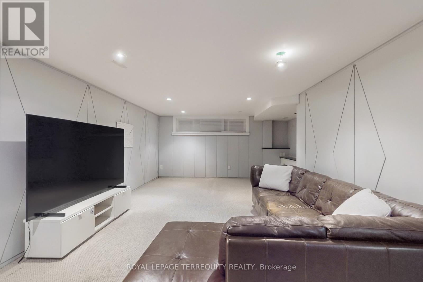 2 Stockton Road, Toronto, Ontario  M6A 1K7 - Photo 31 - W12524038