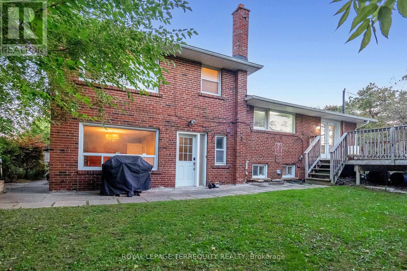 2 Stockton Road, Toronto, Ontario  M6A 1K7 - Photo 39 - W12524038