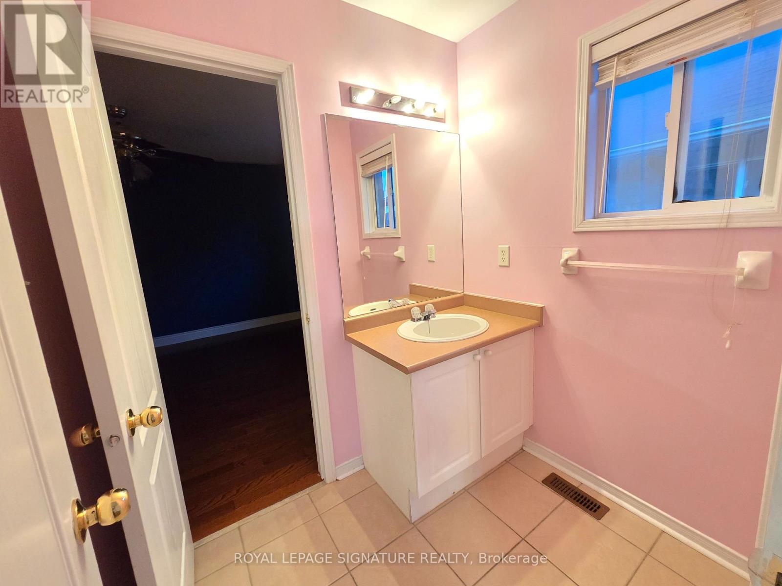 Upper - 181 Brisdale Drive, Brampton, Ontario  L7A 2Y8 - Photo 18 - W12524068