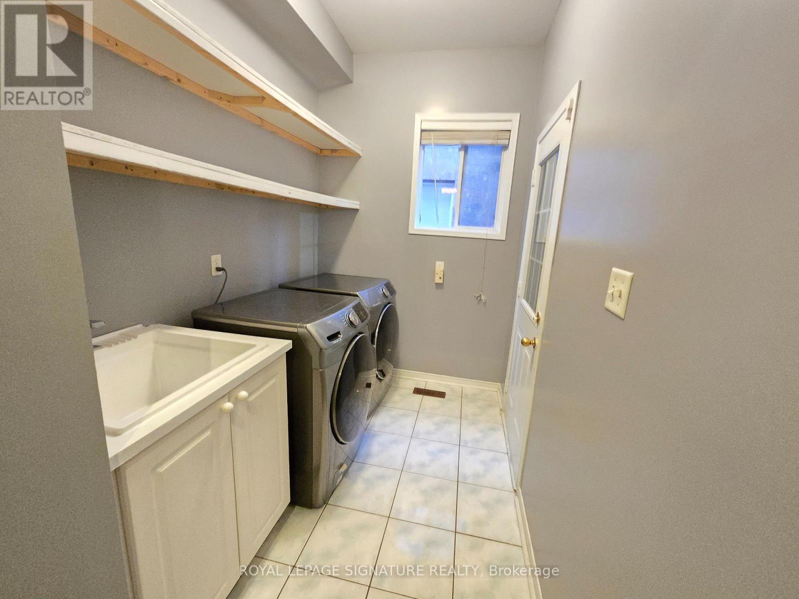 Upper - 181 Brisdale Drive, Brampton, Ontario  L7A 2Y8 - Photo 6 - W12524068