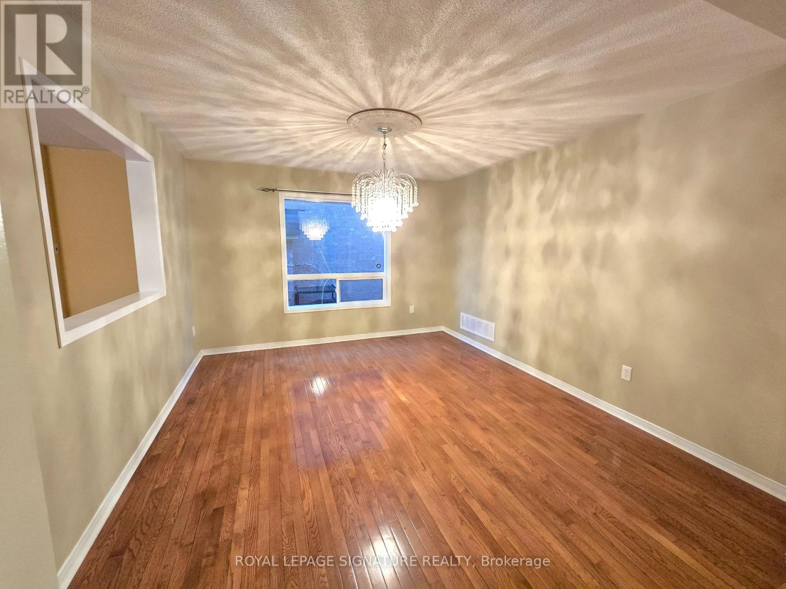 Upper - 181 Brisdale Drive, Brampton, Ontario  L7A 2Y8 - Photo 8 - W12524068