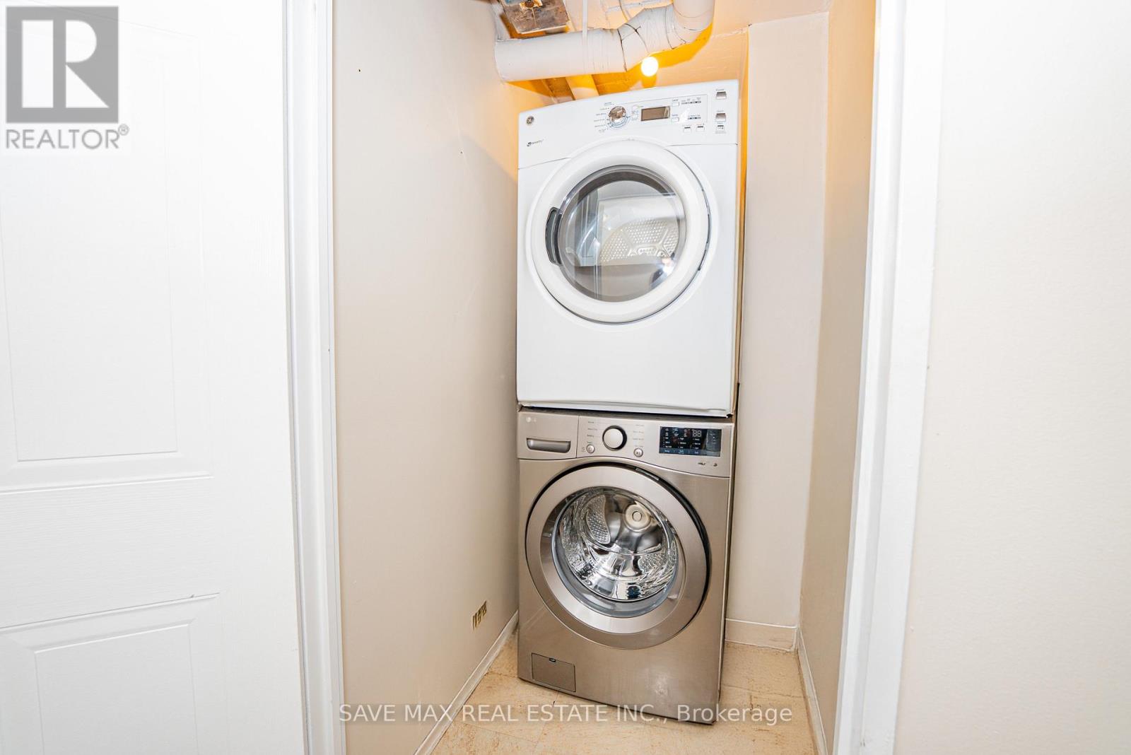 2207 - 350 Webb Drive, Mississauga, Ontario  L5B 3W4 - Photo 24 - W12524070