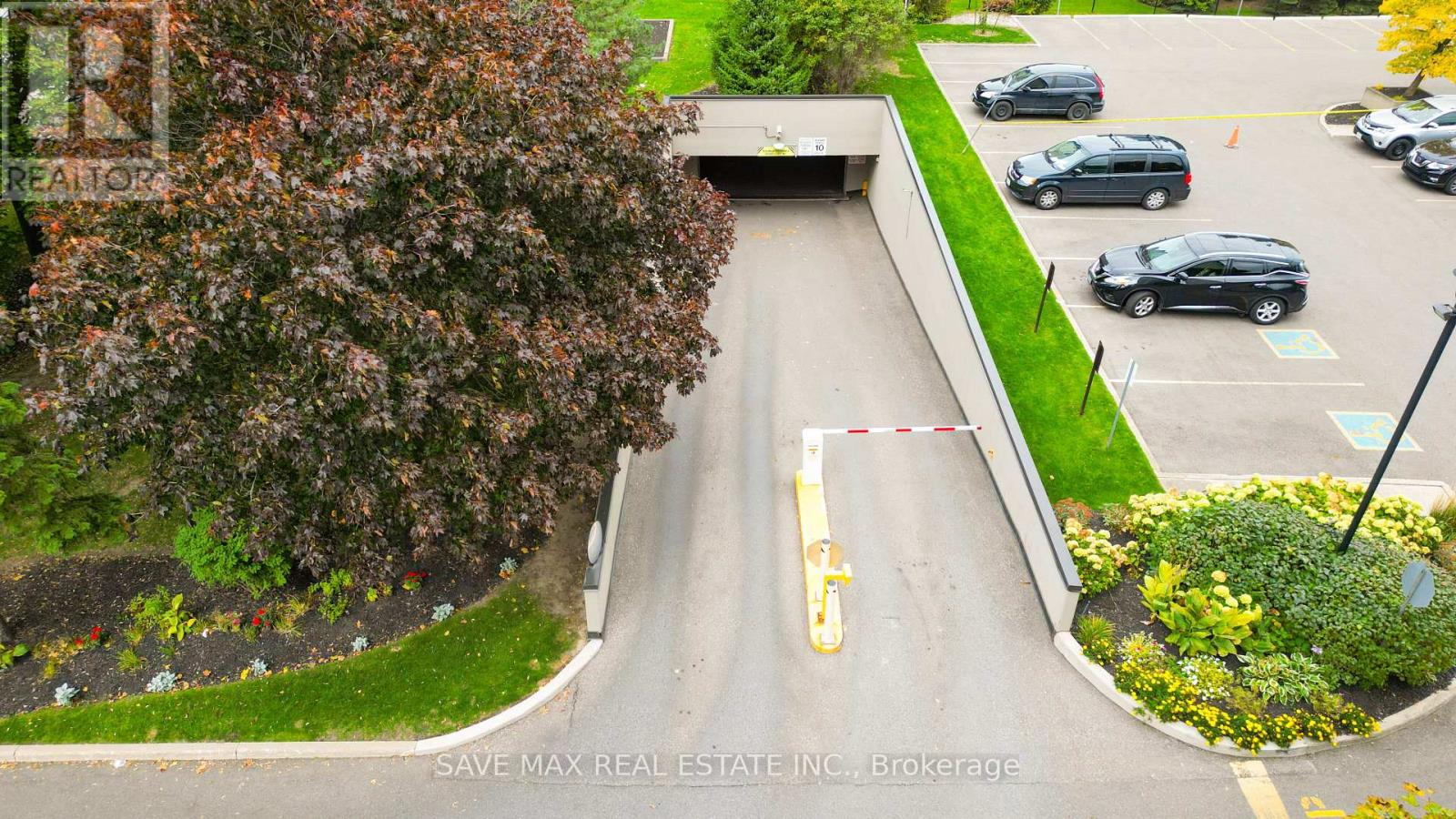 2207 - 350 Webb Drive, Mississauga, Ontario  L5B 3W4 - Photo 37 - W12524070