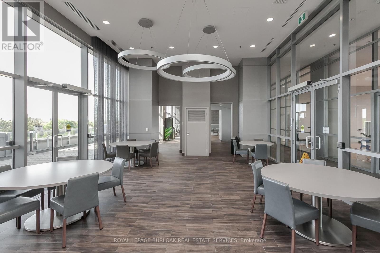 2307 - 2087 Fairview Street, Burlington, Ontario  L7R 0E5 - Photo 13 - W12524096