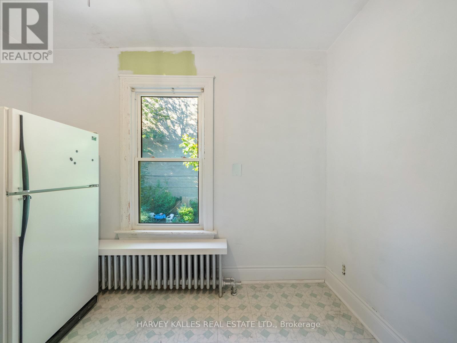 132 Close Avenue, Toronto, Ontario  M6K 2V5 - Photo 34 - W12524112