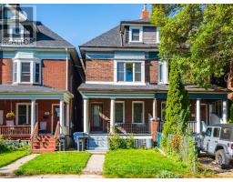 132 CLOSE AVENUE, Toronto, Ontario
