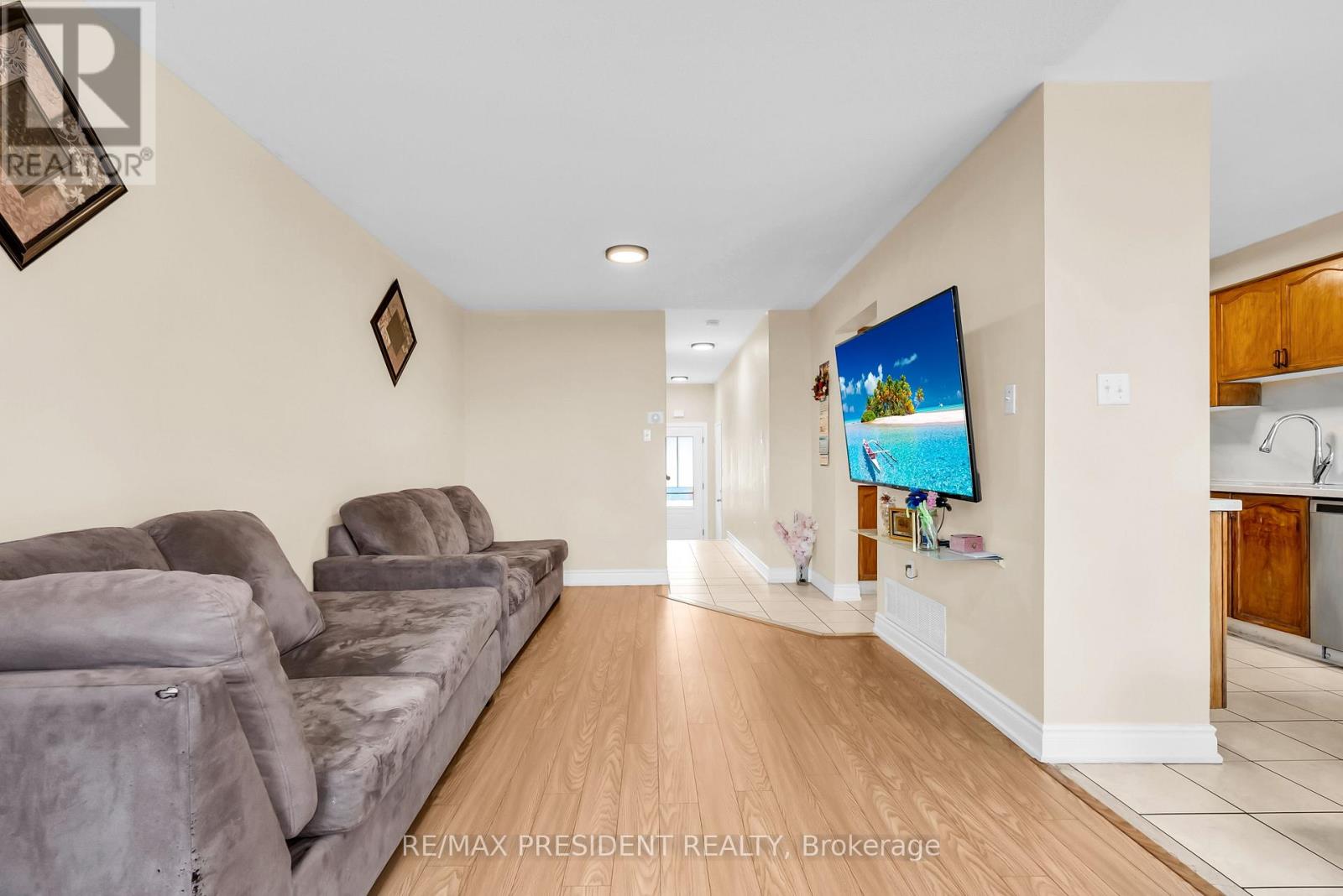 3152 Angel Pass Drive Drive, Mississauga, Ontario  L5M 7R5 - Photo 12 - W12524114