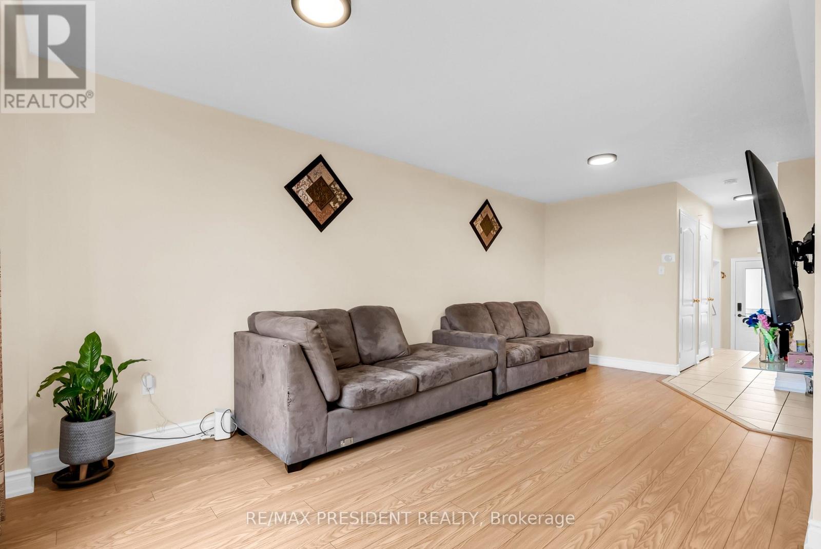 3152 Angel Pass Drive Drive, Mississauga, Ontario  L5M 7R5 - Photo 13 - W12524114