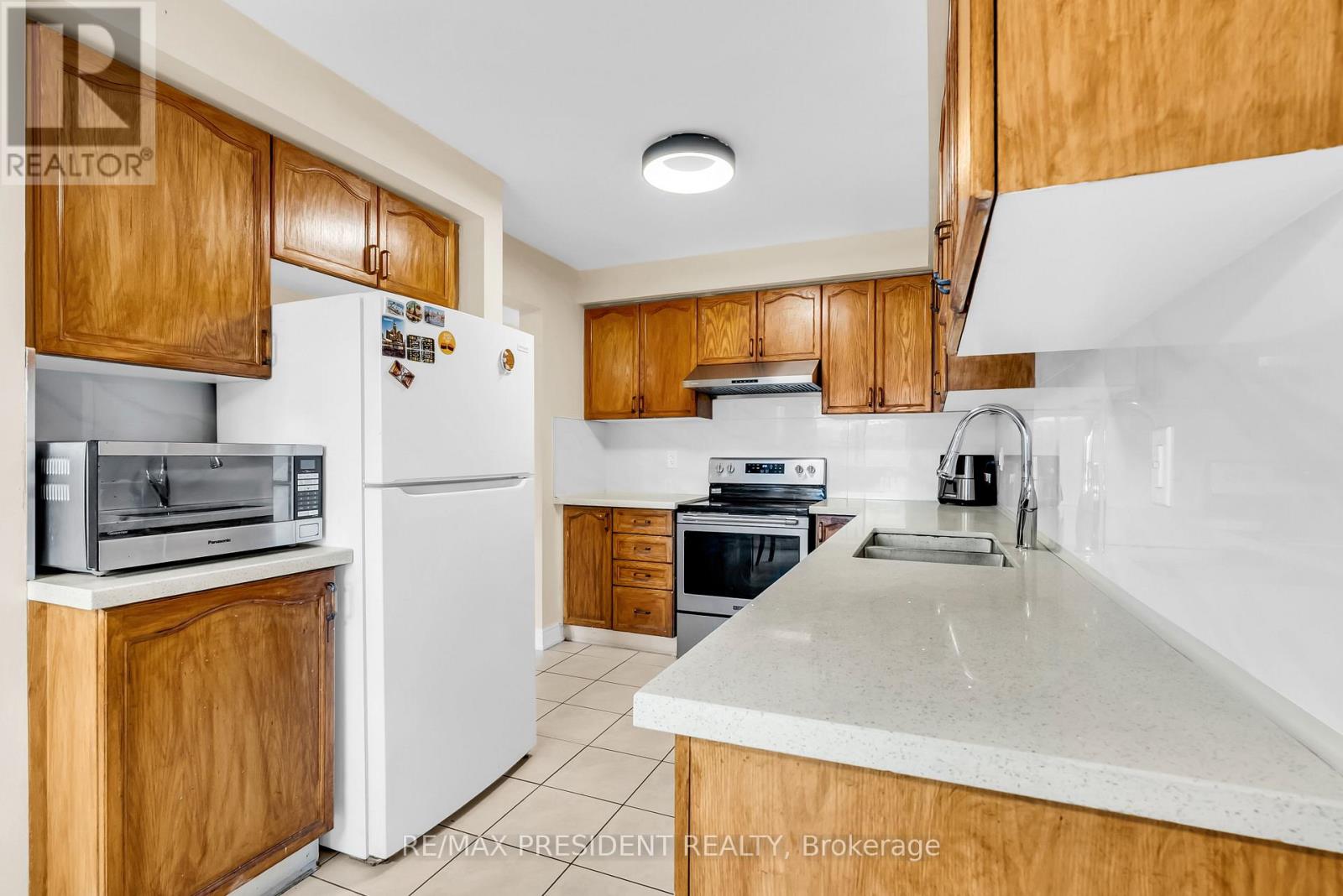 3152 Angel Pass Drive Drive, Mississauga, Ontario  L5M 7R5 - Photo 17 - W12524114