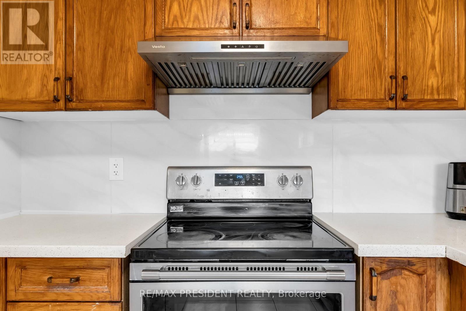 3152 Angel Pass Drive Drive, Mississauga, Ontario  L5M 7R5 - Photo 18 - W12524114