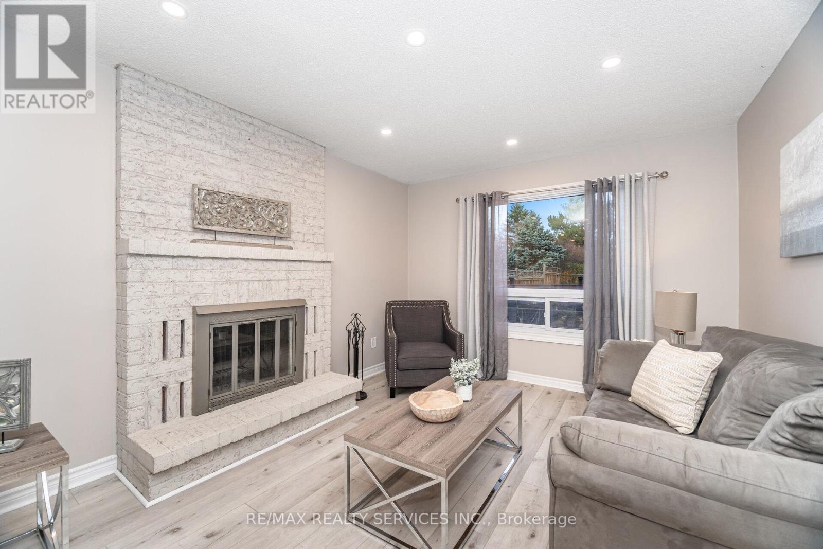 25 Deer Valley Drive, Caledon, Ontario L7E 2E3 - Photo 10 - W12524142