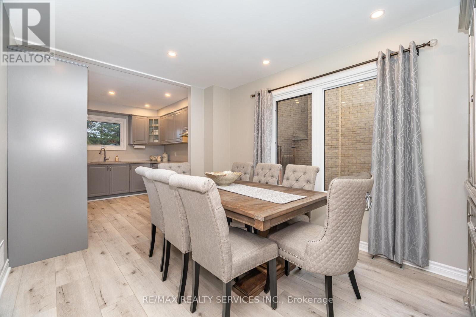 25 Deer Valley Drive, Caledon, Ontario L7E 2E3 - Photo 11 - W12524142