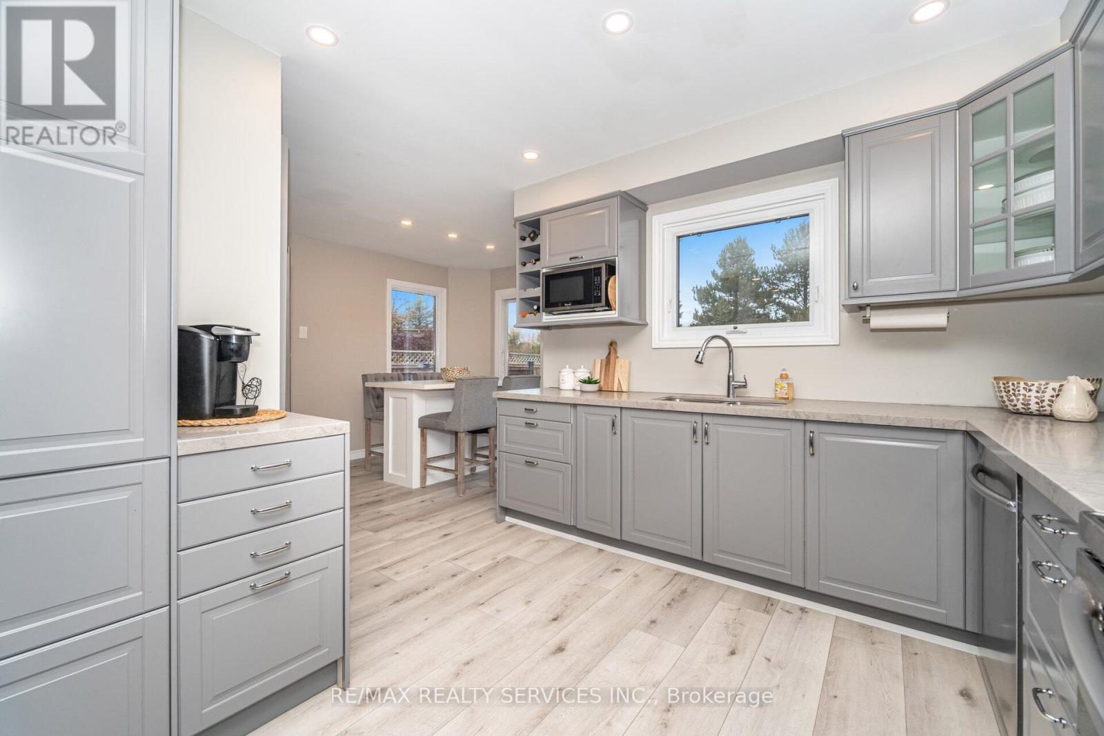 25 Deer Valley Drive, Caledon, Ontario L7E 2E3 - Photo 15 - W12524142