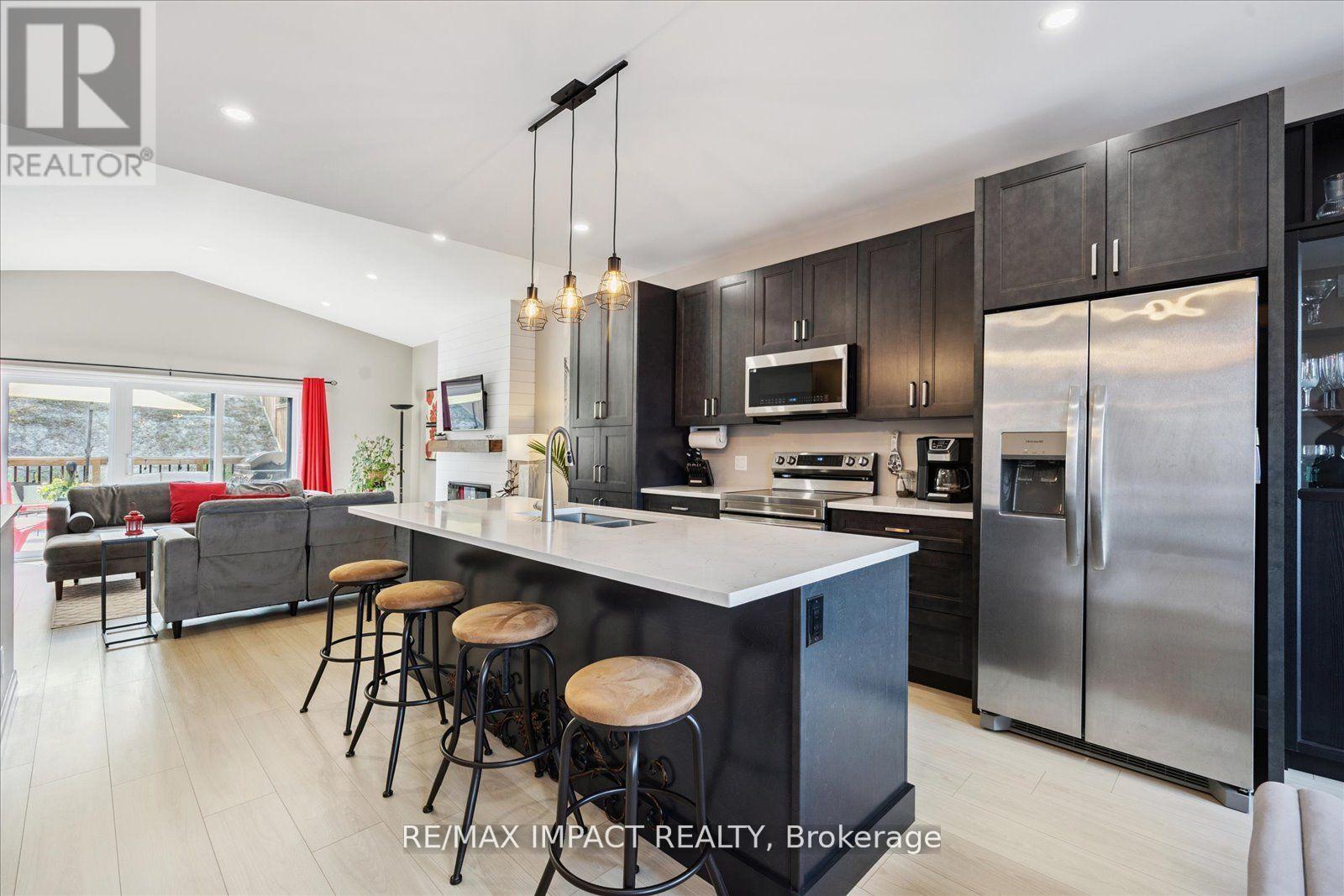 53 Meagan Lane, Quinte West, Ontario K0K 2C0 - Photo 14 - X12524154