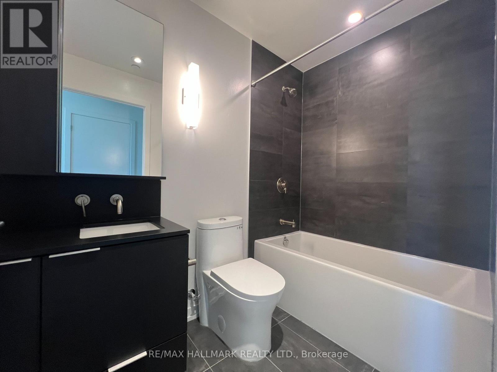 1303 - 110 Broadway Avenue, Toronto, Ontario  M4P 1V7 - Photo 16 - C12517050