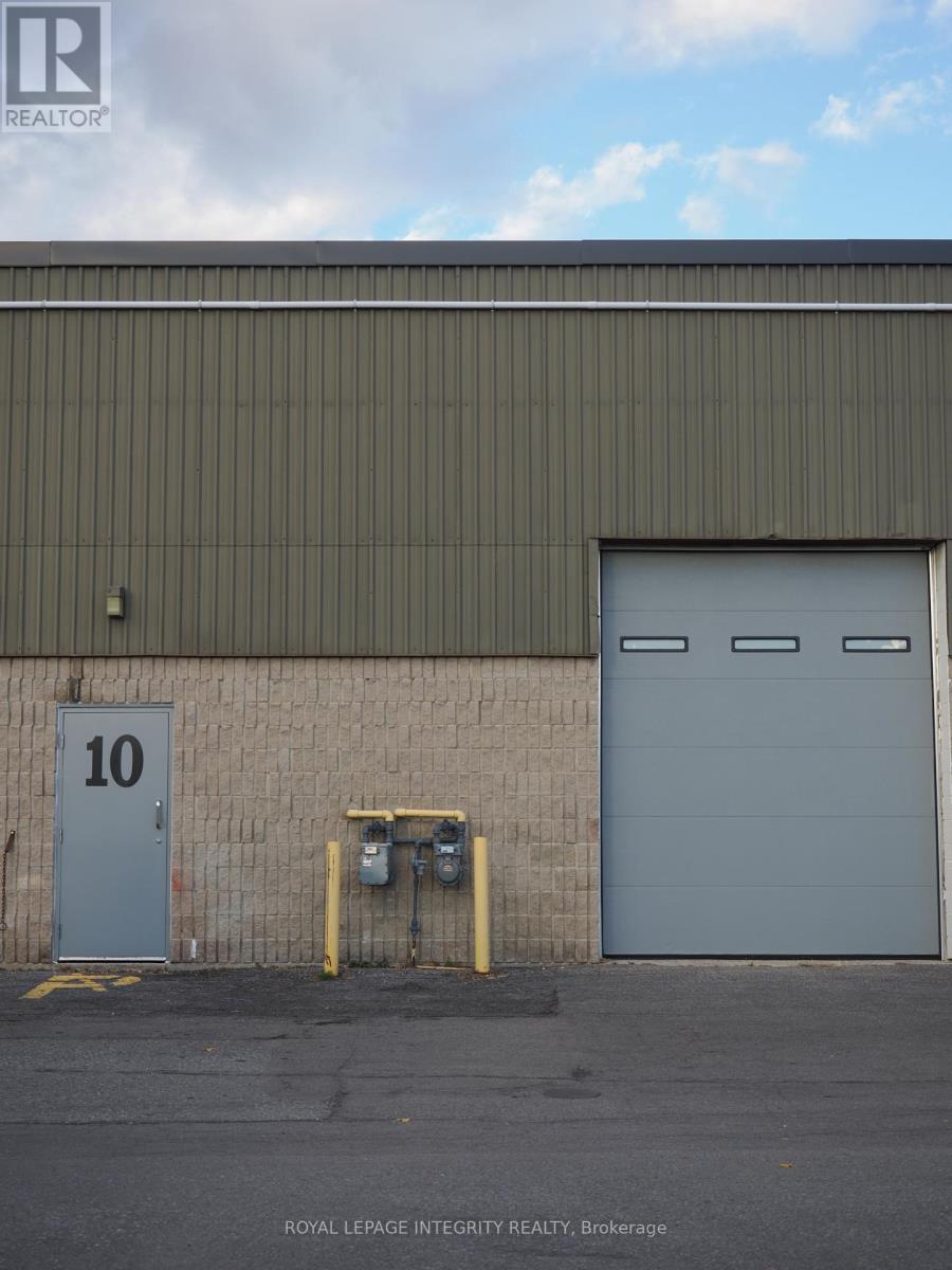 10 - 2295 Stevenage Drive, Ottawa, Ontario K1G 3W1 - Photo 3 - X12524214