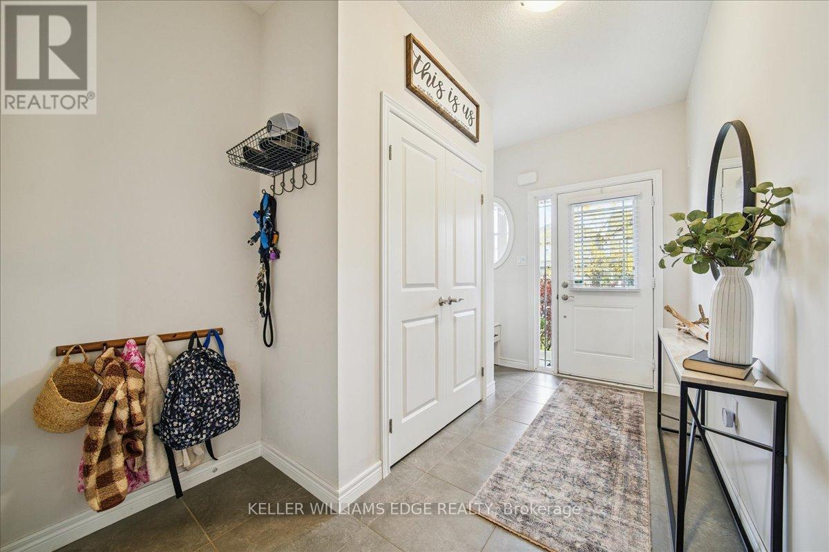 103 Cutts Crescent, Hamilton, Ontario  L0R 1C0 - Photo 7 - X12523962