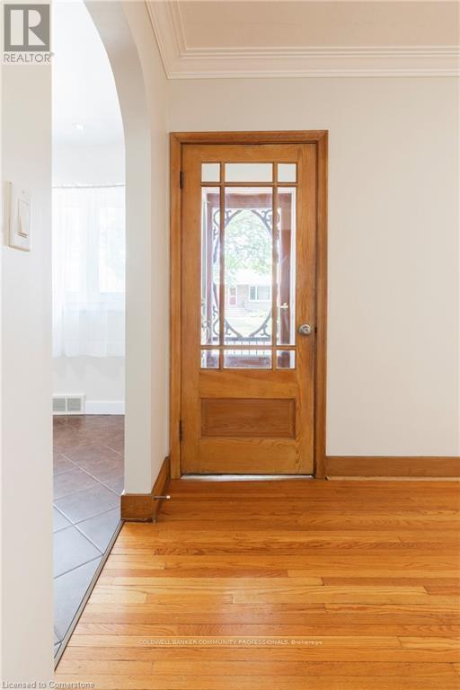 18 Masterson Drive, St. Catharines, Ontario  L2T 3P1 - Photo 6 - X12523970