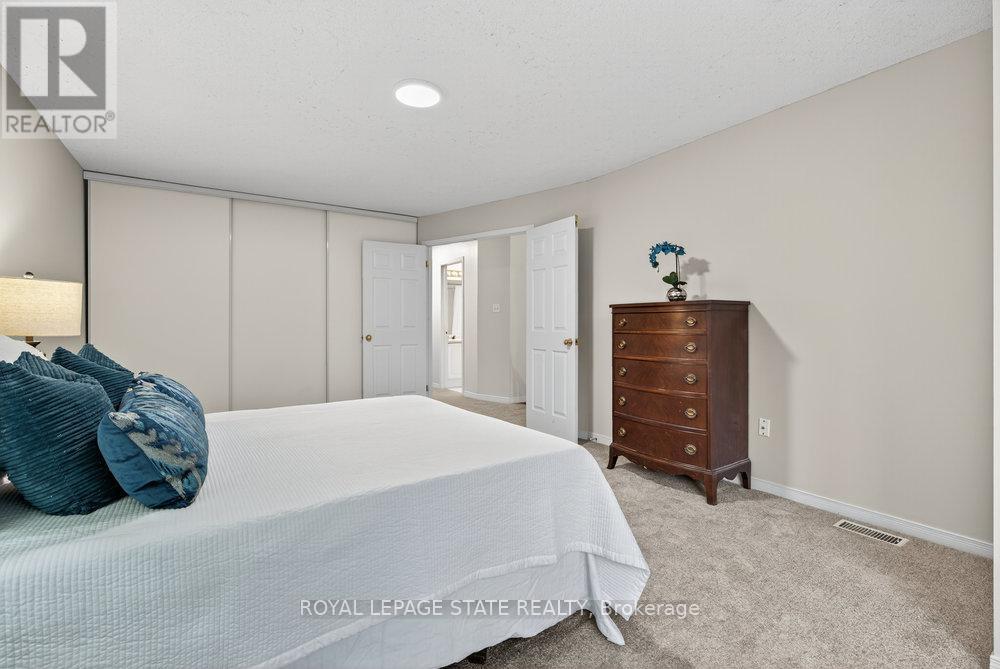 37 - 76 Frances Avenue, Hamilton, Ontario  L8E 5X2 - Photo 21 - X12523994