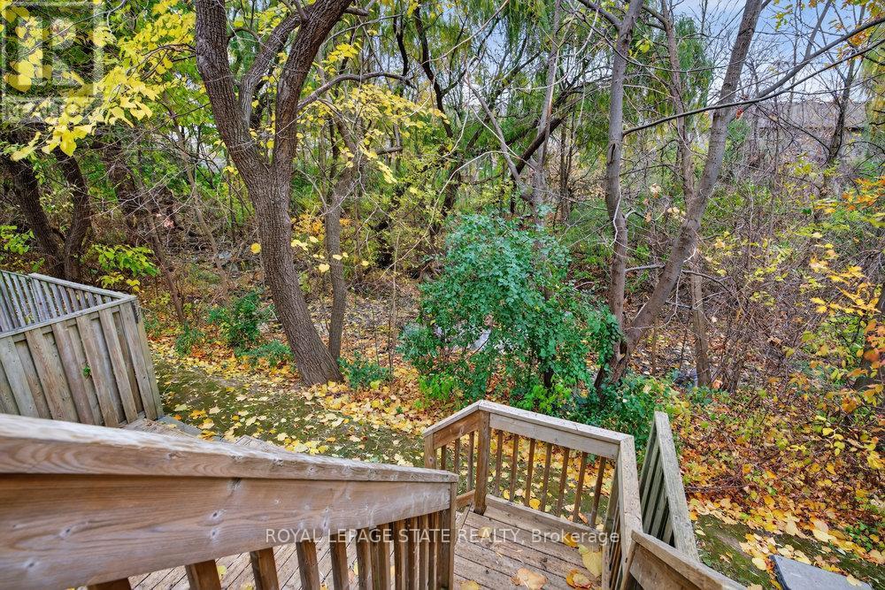 37 - 76 Frances Avenue, Hamilton, Ontario  L8E 5X2 - Photo 34 - X12523994