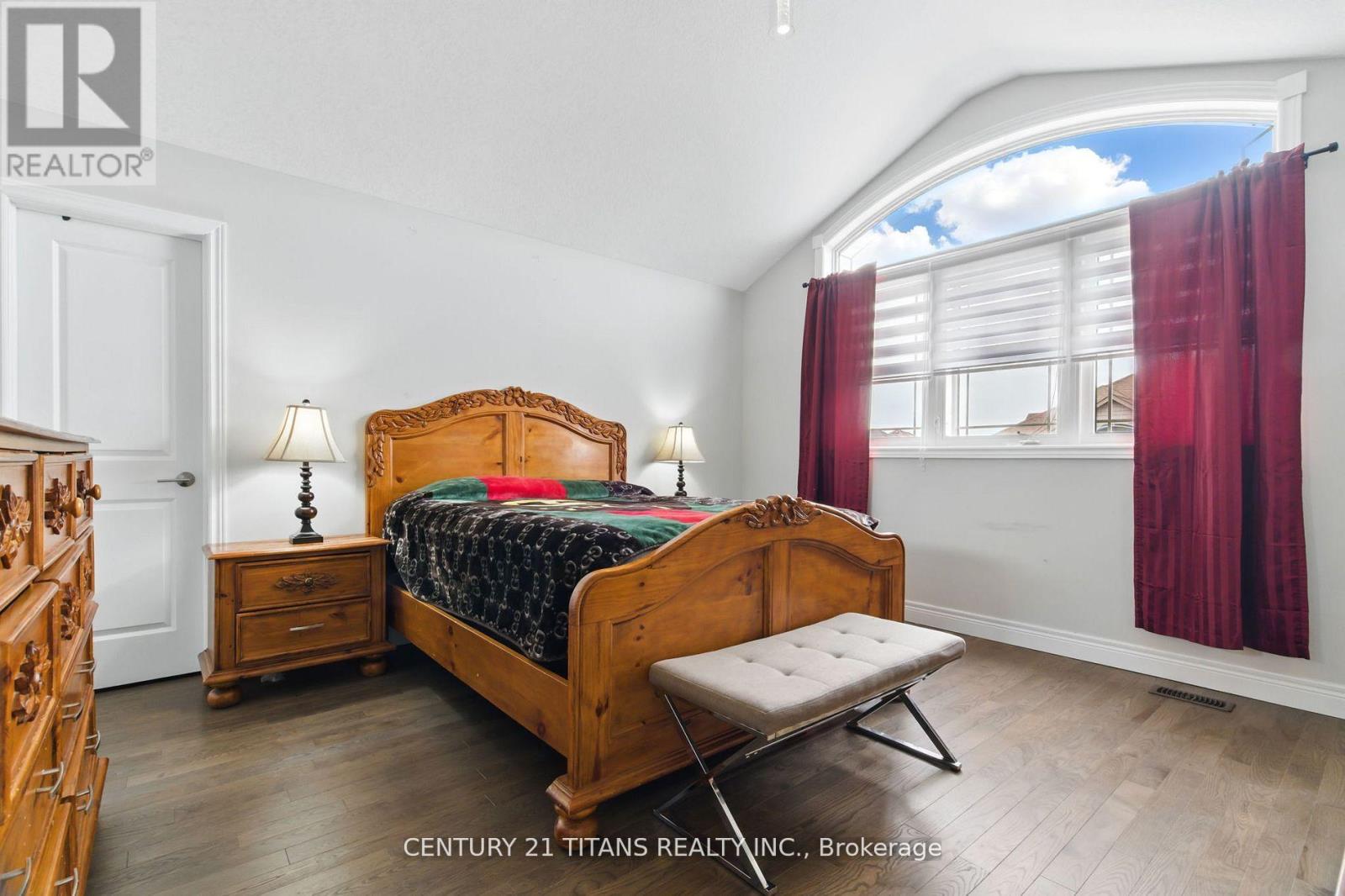 2 Sparrow Crescent E, East Luther Grand Valley, Ontario  L9W 7P2 - Photo 19 - X12524026