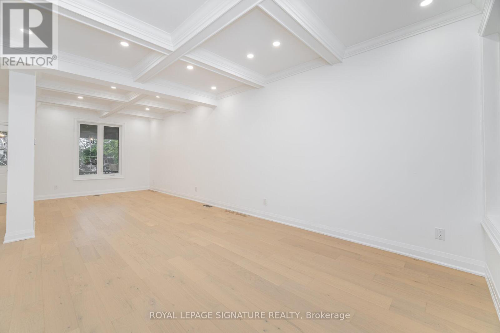 285 Charlton Avenue W, Hamilton, Ontario  L8P 2E4 - Photo 10 - X12524064