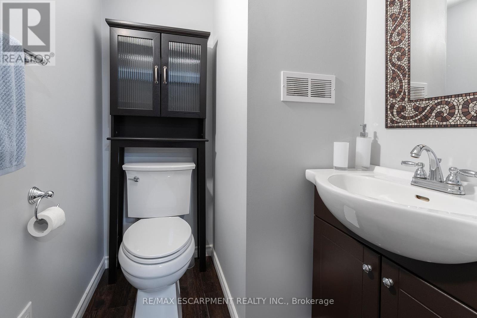 10 - 1523 Upper Gage Avenue, Hamilton, Ontario  L8W 1E6 - Photo 17 - X12524084