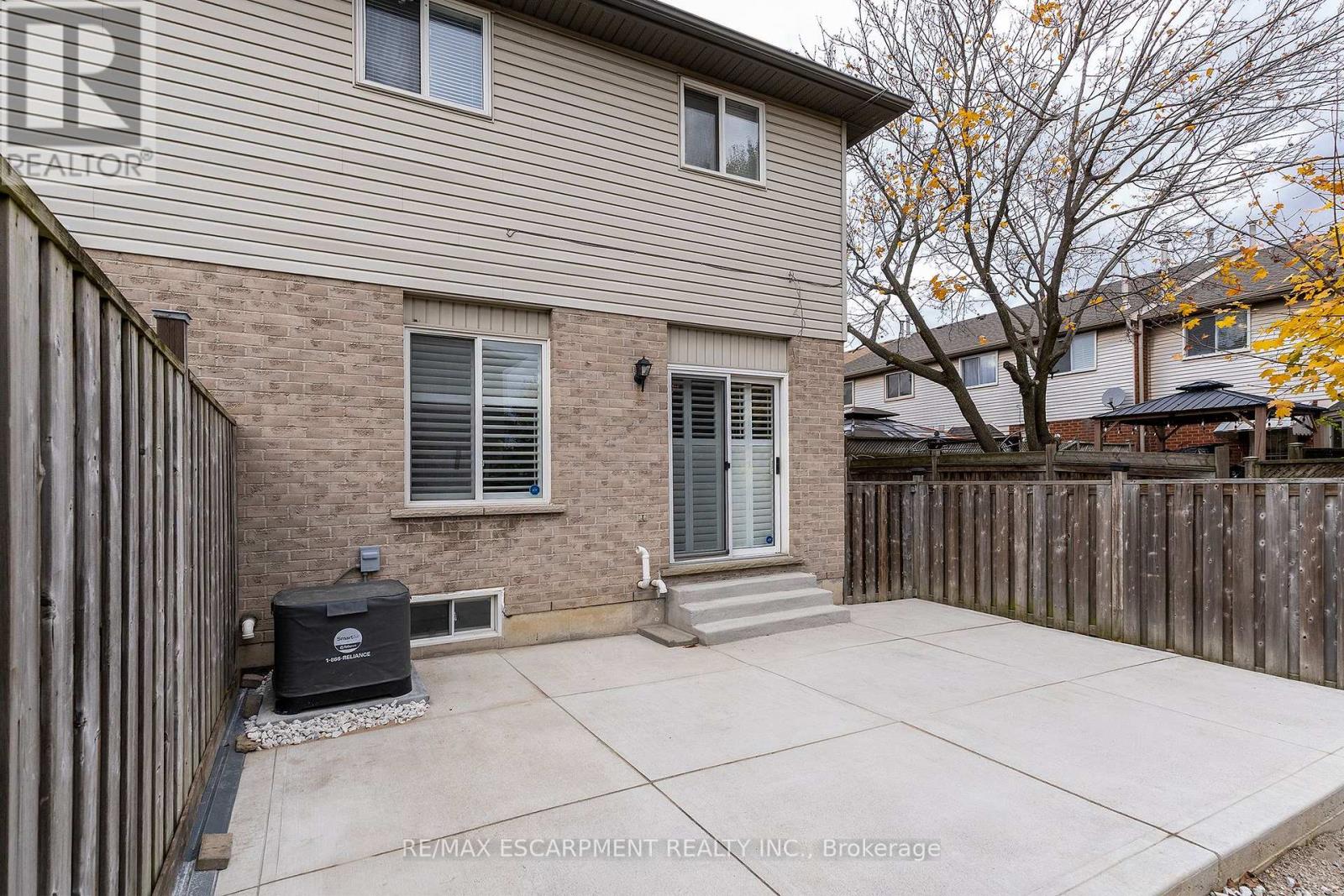 10 - 1523 Upper Gage Avenue, Hamilton, Ontario  L8W 1E6 - Photo 18 - X12524084