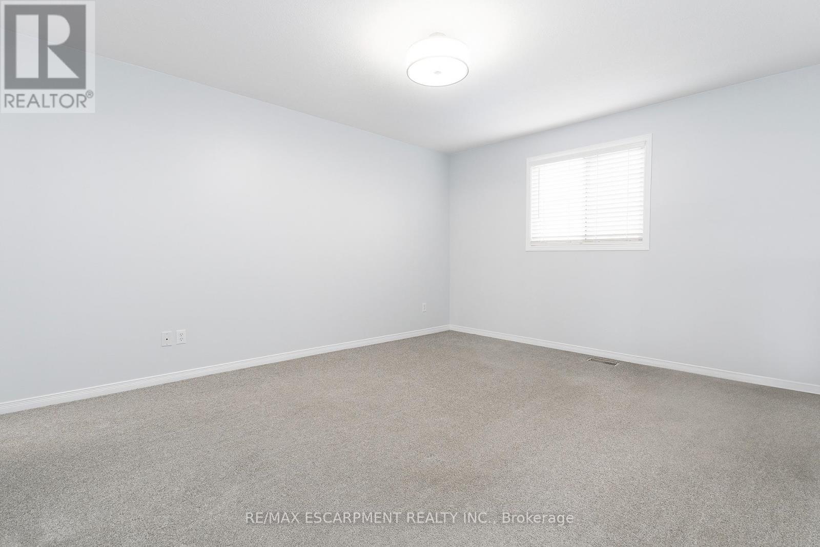 10 - 1523 Upper Gage Avenue, Hamilton, Ontario  L8W 1E6 - Photo 9 - X12524084