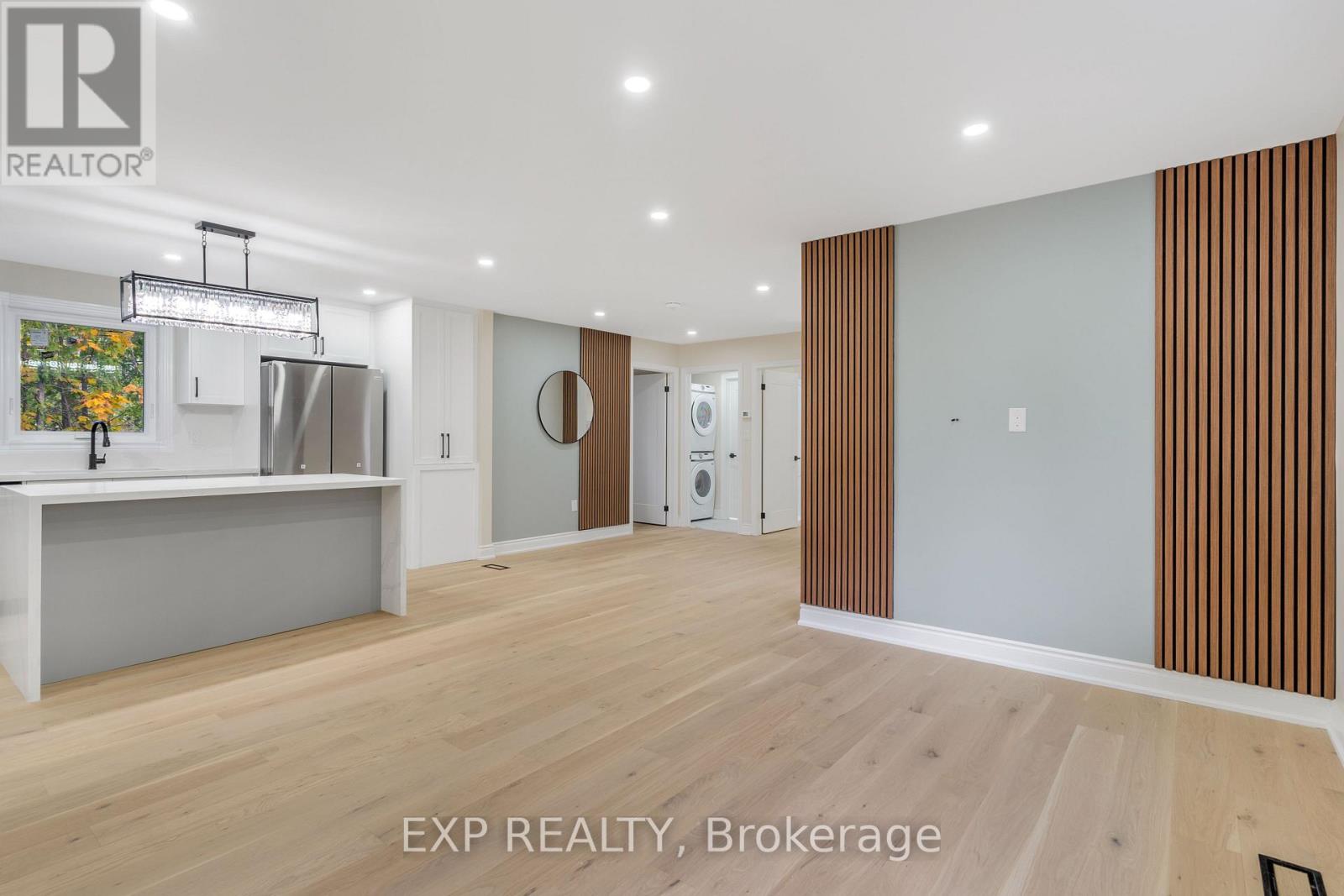 336 Margaret Avenue, Hamilton, Ontario  L8E 2J4 - Photo 4 - X12524124