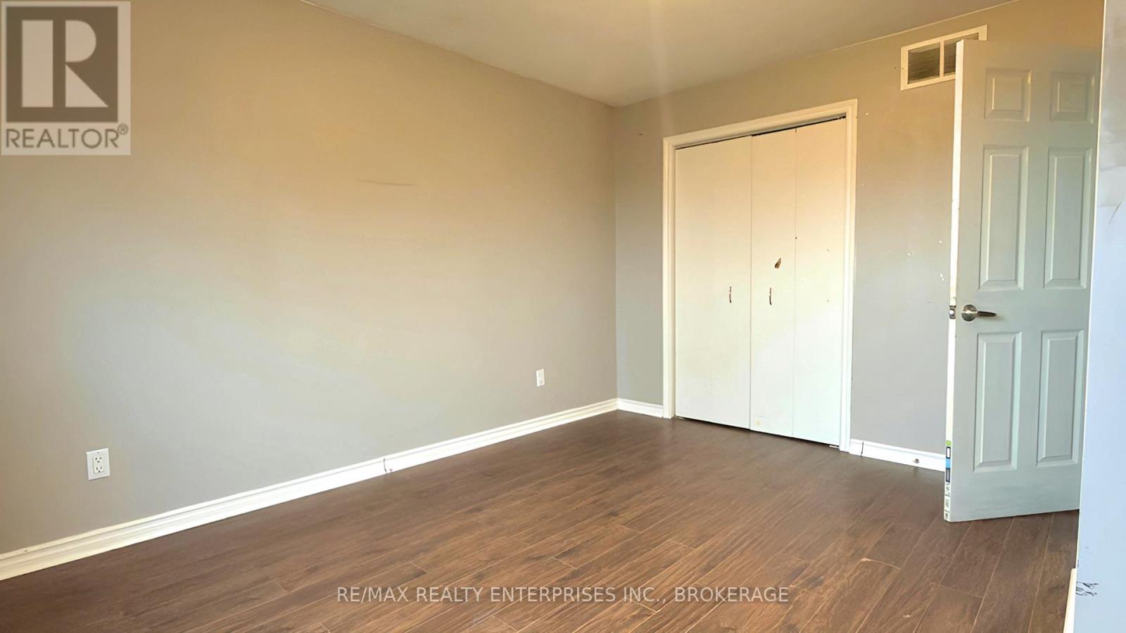 22 Ravine Road, St. Catharines, Ontario L2P 3A7 - Photo 12 - X12524210