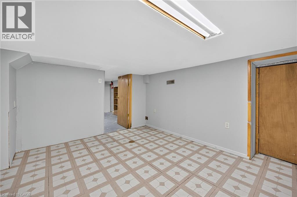 49 East 33rd Street, Hamilton, Ontario  L8V 3S9 - Photo 28 - 40786757