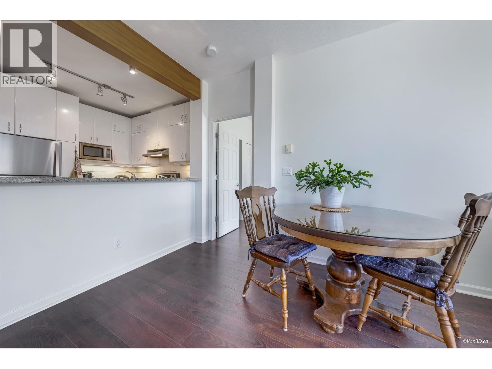 309 580 Raven Woods Drive, North Vancouver, British Columbia V7G 2T2 - Photo 9 - R3065833