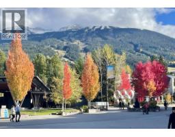 302 WK6-4338 MAIN STREET