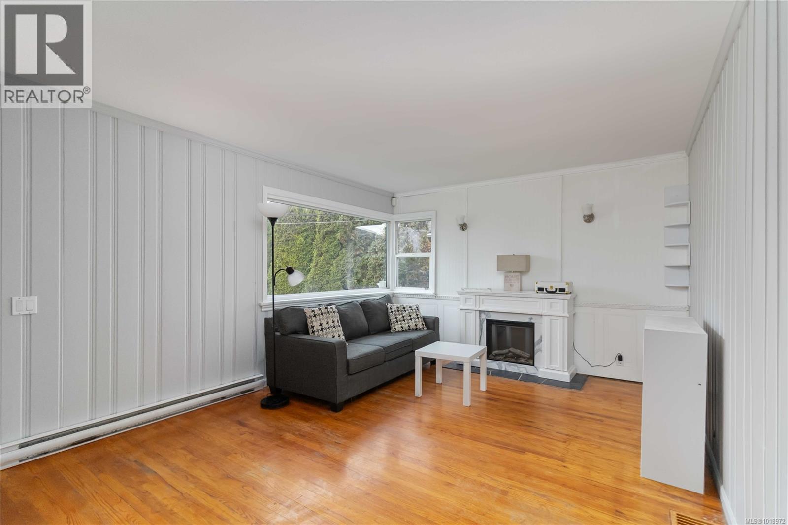 21 Hampton Rd, Saanich, British Columbia  V8Z 1G5 - Photo 8 - 1018972