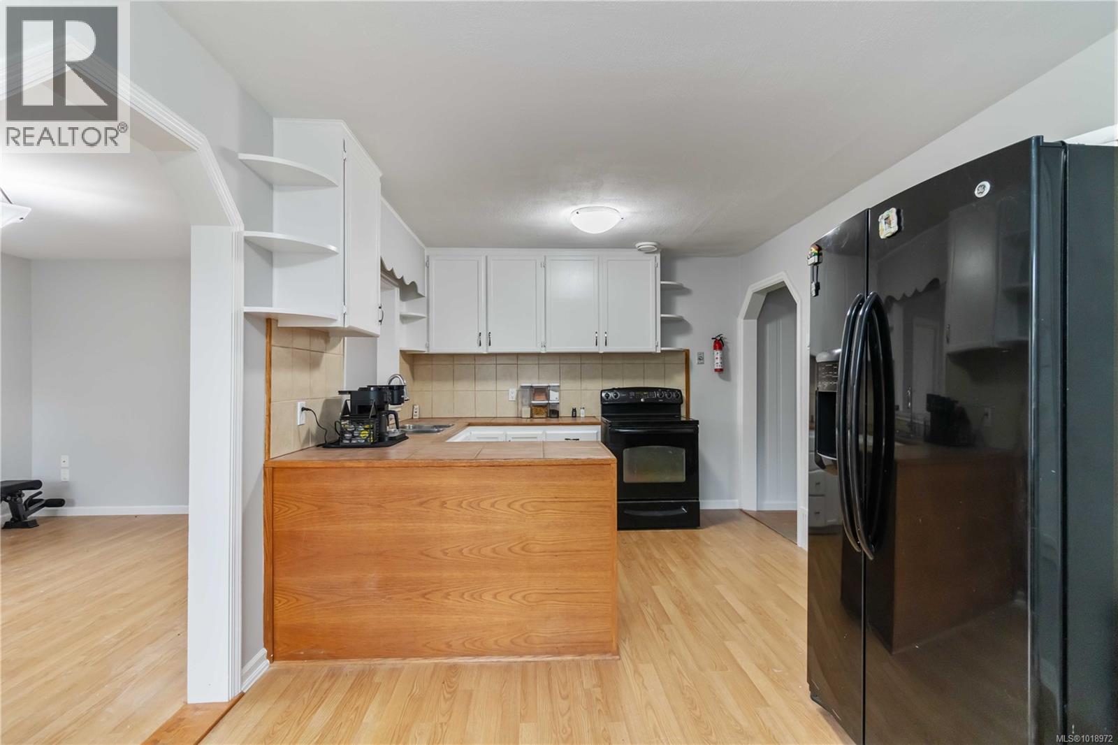 21 Hampton Rd, Saanich, British Columbia  V8Z 1G5 - Photo 11 - 1018972