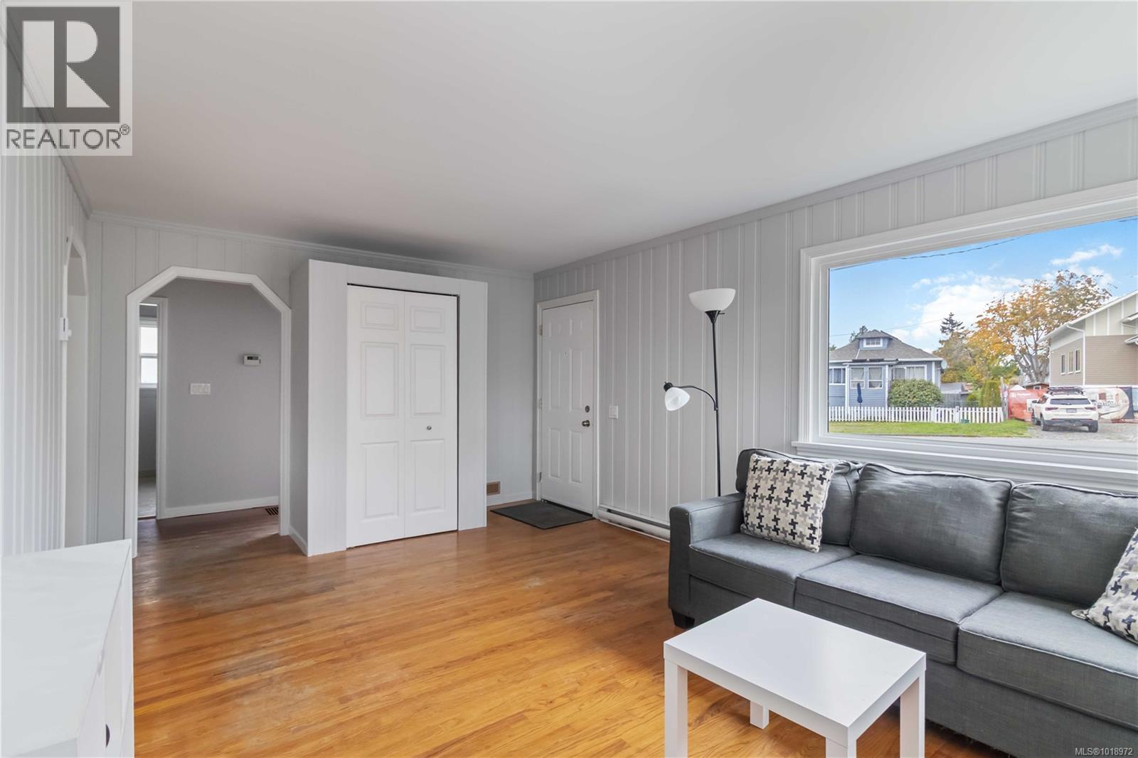 21 Hampton Rd, Saanich, British Columbia  V8Z 1G5 - Photo 7 - 1018972