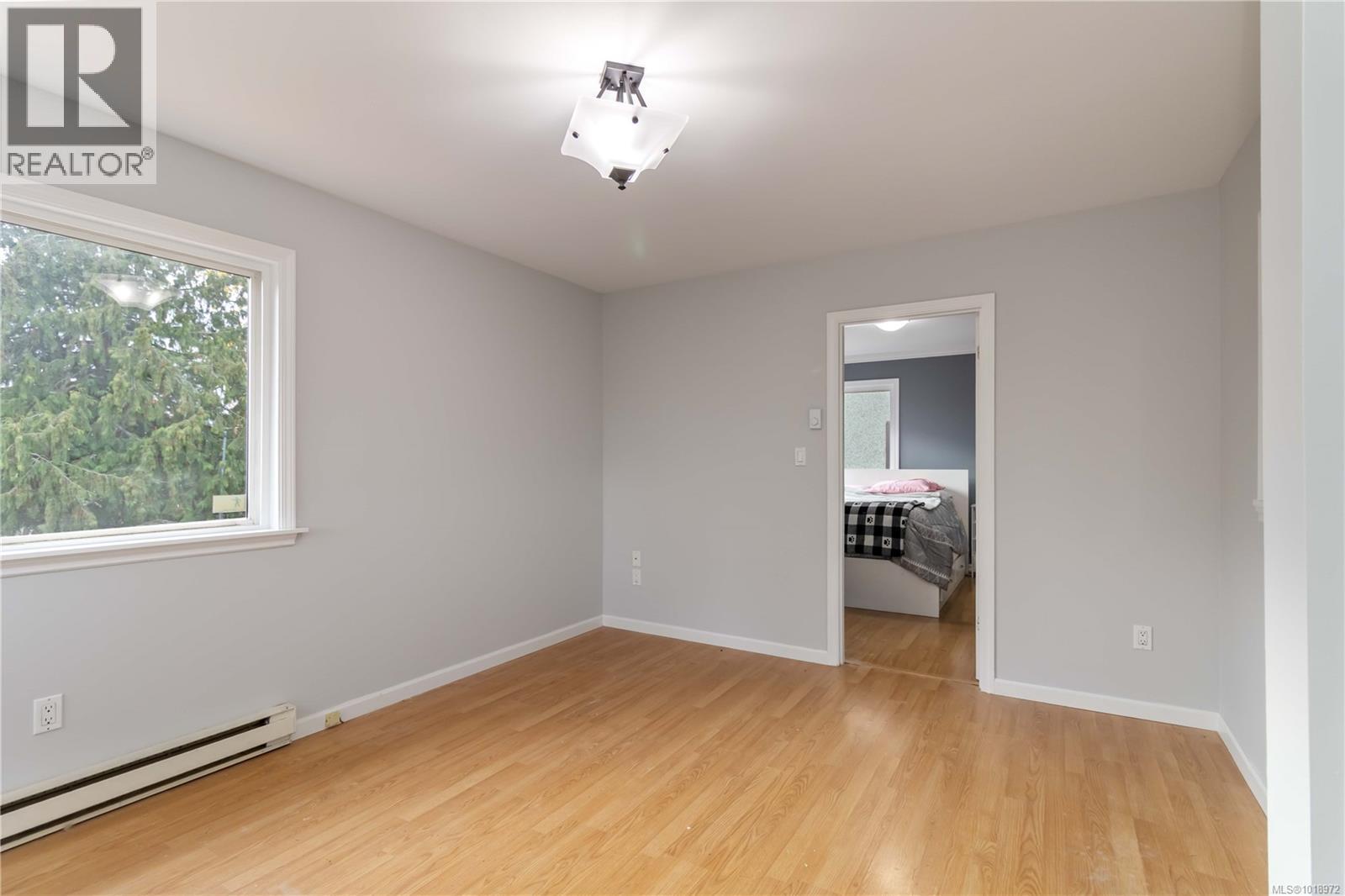 21 Hampton Rd, Saanich, British Columbia  V8Z 1G5 - Photo 23 - 1018972