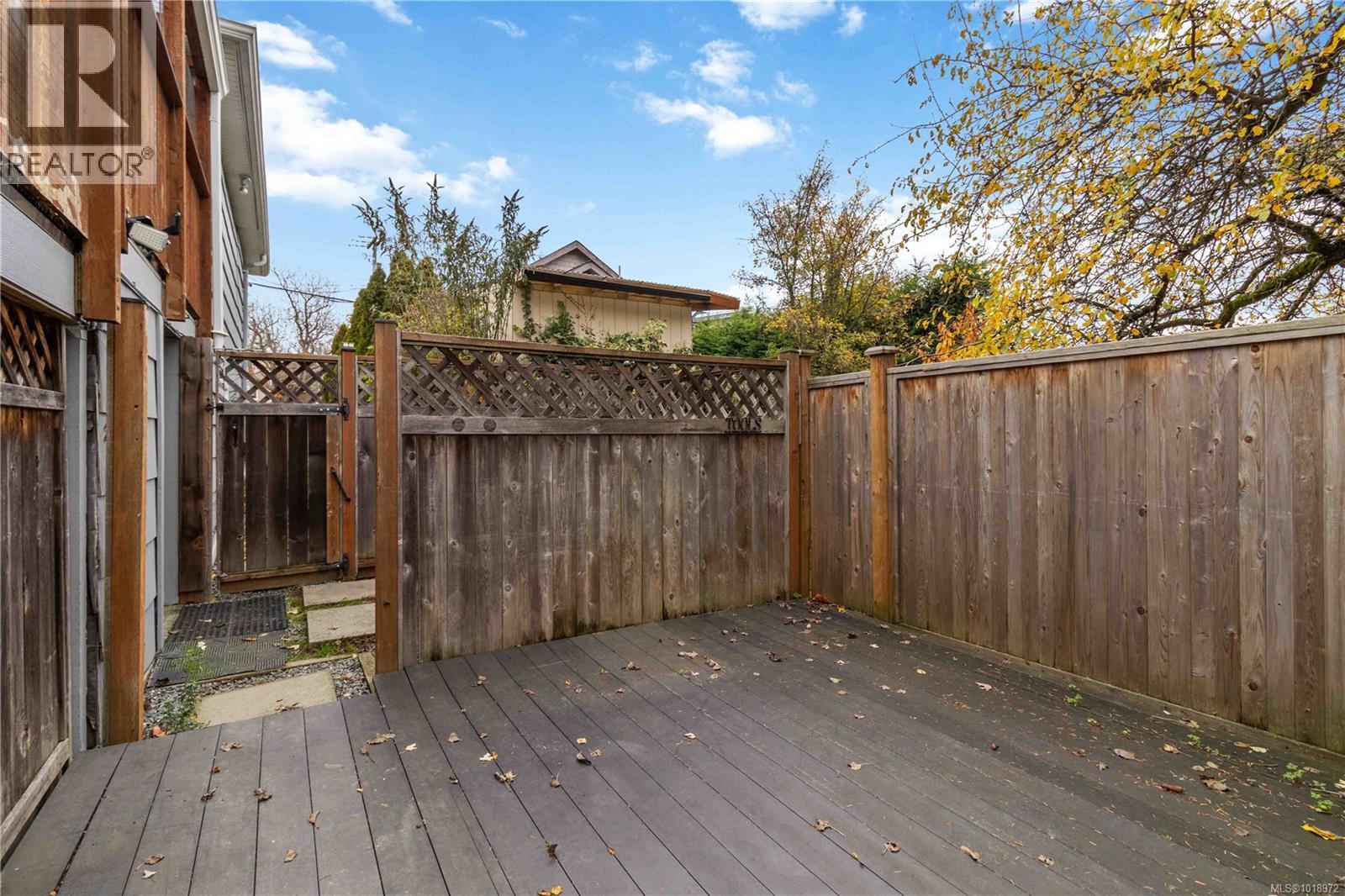 21 Hampton Rd, Saanich, British Columbia  V8Z 1G5 - Photo 32 - 1018972