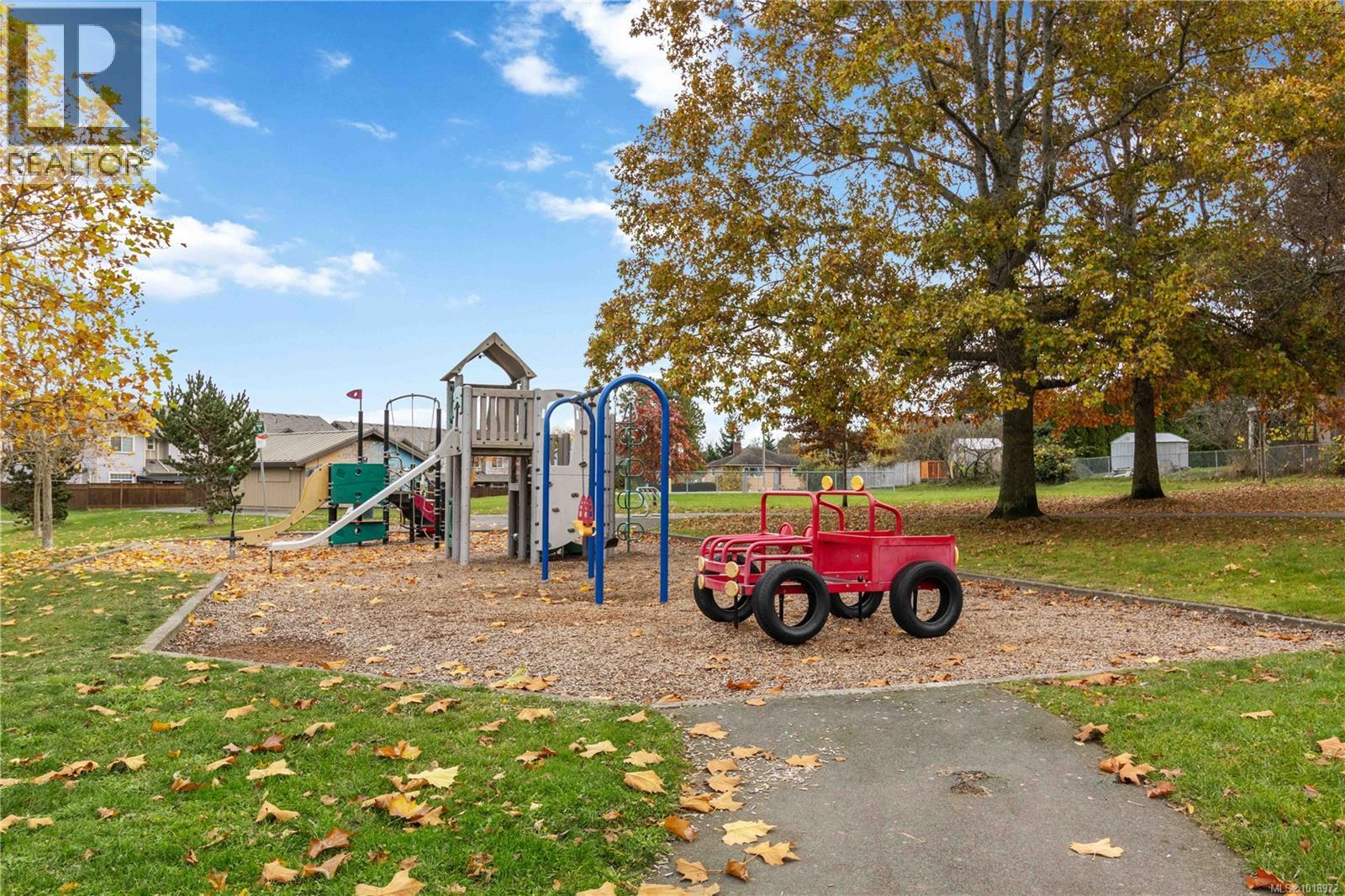 21 Hampton Rd, Saanich, British Columbia  V8Z 1G5 - Photo 47 - 1018972